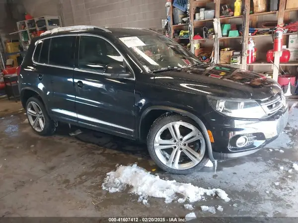 WVGBV7AX5GW018124 2016 VOLKSWAGEN TIGUAN - Image 1