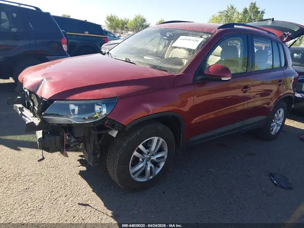 WVGBV7AX5GW083183 2016 VOLKSWAGEN TIGUAN - Image 2
