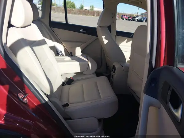 WVGBV7AX5GW083183 2016 VOLKSWAGEN TIGUAN - Image 8