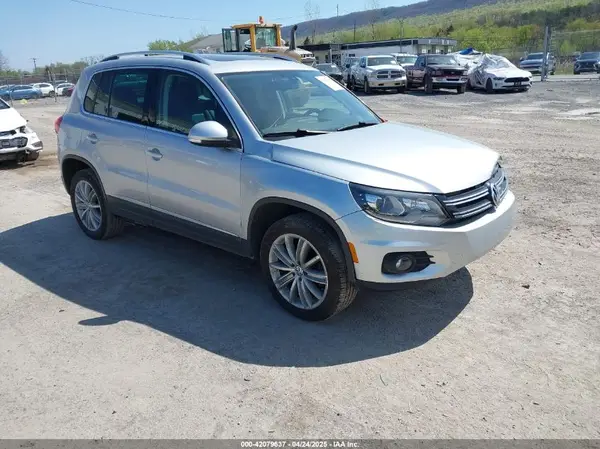 WVGBV7AX5GW505307 2016 VOLKSWAGEN TIGUAN - Image 1