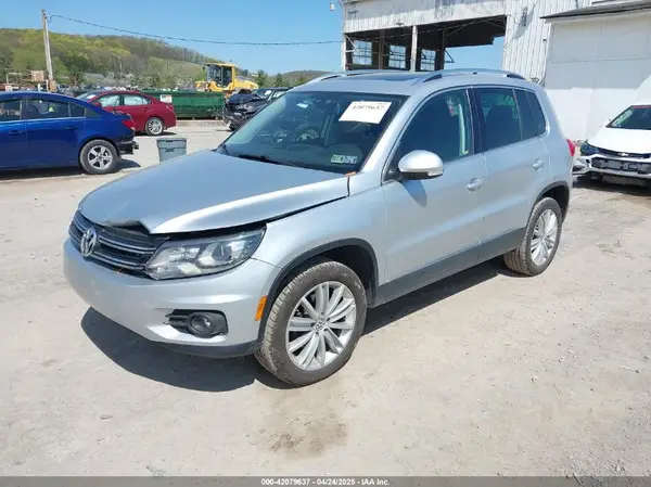 WVGBV7AX5GW505307 2016 VOLKSWAGEN TIGUAN - Image 2