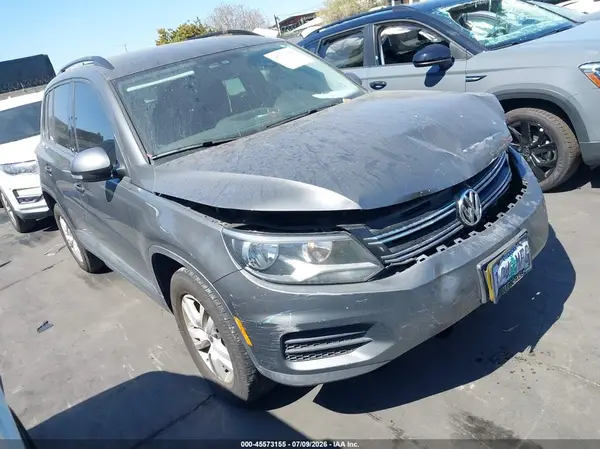 WVGBV7AX5GW511320 2016 VOLKSWAGEN TIGUAN - Image 1