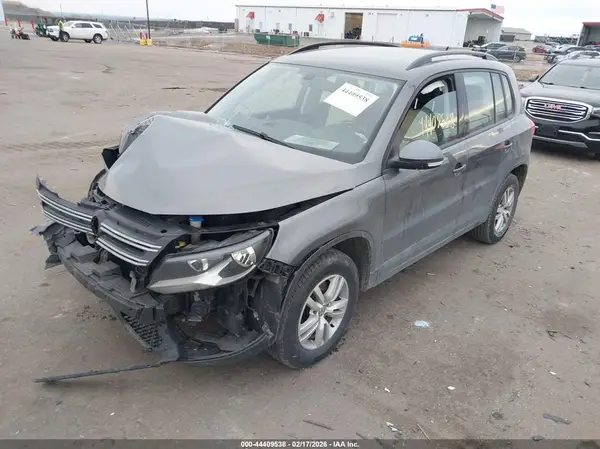 WVGBV7AX5GW535553 2016 VOLKSWAGEN TIGUAN - Image 2