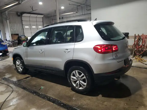 WVGBV7AX5GW540722 2016 VOLKSWAGEN TIGUAN - Image 2