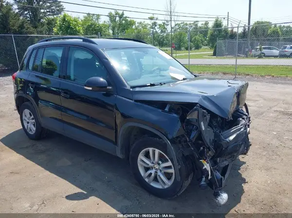 WVGBV7AX5GW571209 2016 VOLKSWAGEN TIGUAN - Image 1