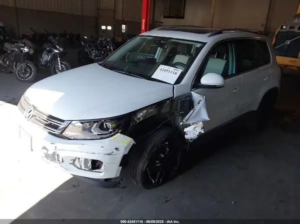 WVGBV7AX5GW584476 2016 VOLKSWAGEN TIGUAN - Image 2