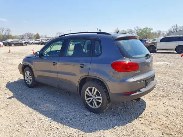 WVGBV7AX5GW587684 2016 VOLKSWAGEN TIGUAN - Image 2