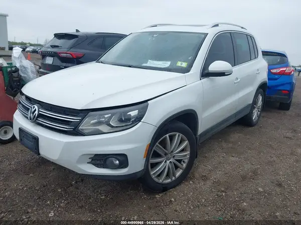 WVGBV7AX5GW600093 2016 VOLKSWAGEN TIGUAN - Image 2
