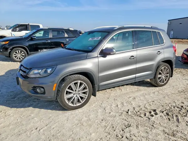 WVGBV7AX5GW607948 2016 VOLKSWAGEN TIGUAN - Image 1