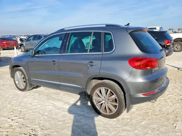 WVGBV7AX5GW607948 2016 VOLKSWAGEN TIGUAN - Image 2