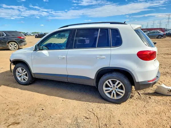 WVGBV7AX5GW609375 2016 VOLKSWAGEN TIGUAN - Image 2