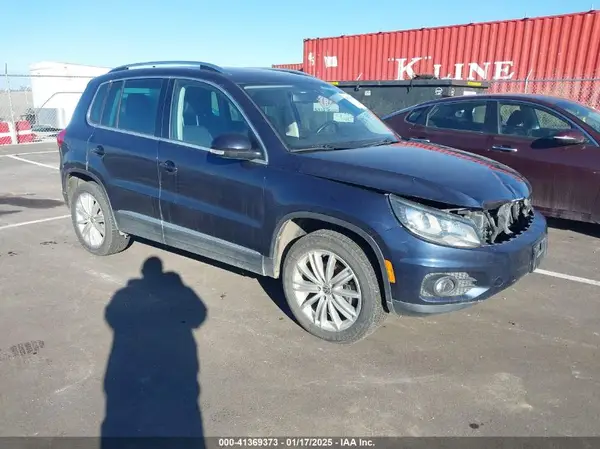 WVGBV7AX5GW609540 2016 VOLKSWAGEN TIGUAN - Image 1