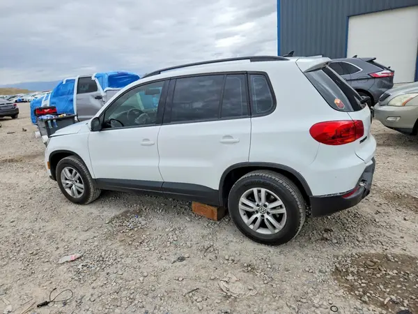 WVGBV7AX5HK000974 2017 VOLKSWAGEN TIGUAN - Image 2
