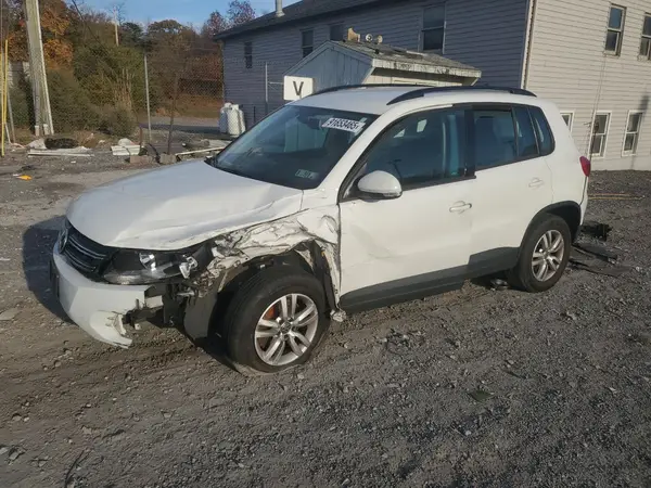 WVGBV7AX5HK011084 2017 VOLKSWAGEN TIGUAN - Image 1
