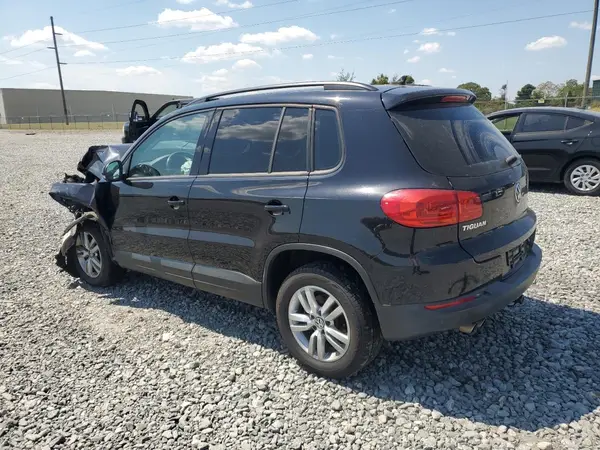 WVGBV7AX5HK024210 2017 VOLKSWAGEN TIGUAN - Image 2