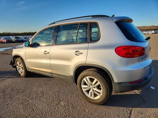 WVGBV7AX5HK025454 2017 VOLKSWAGEN TIGUAN - Image 2