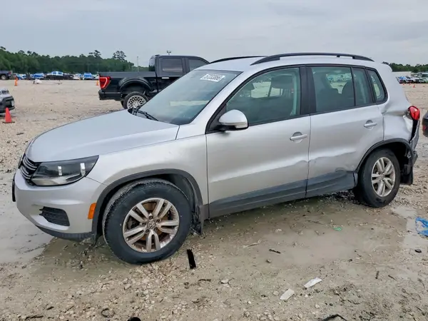 WVGBV7AX5HK027138 2017 VOLKSWAGEN TIGUAN - Image 1