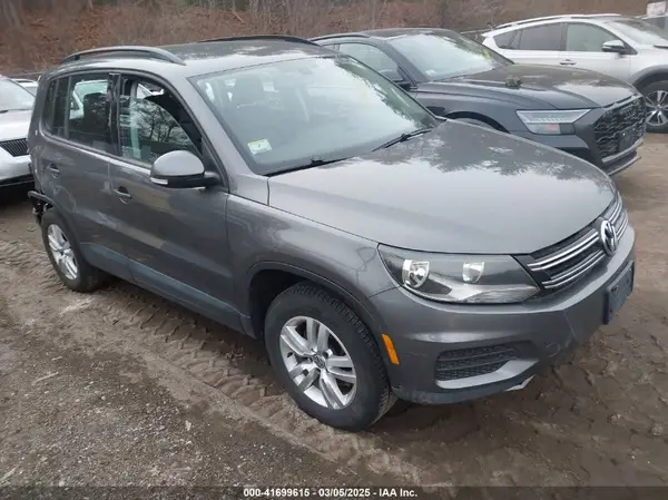 WVGBV7AX5HK028788 2017 VOLKSWAGEN TIGUAN - Image 1