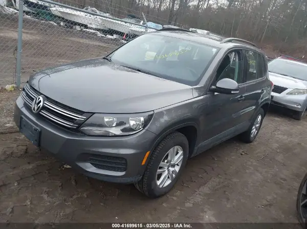 WVGBV7AX5HK028788 2017 VOLKSWAGEN TIGUAN - Image 2