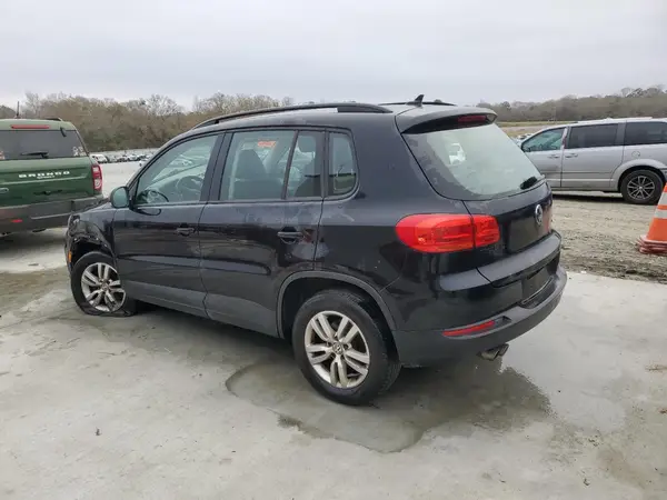 WVGBV7AX5HK033974 2017 VOLKSWAGEN TIGUAN - Image 2