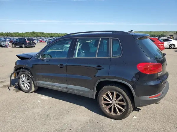 WVGBV7AX5HK043985 2017 VOLKSWAGEN TIGUAN - Image 2