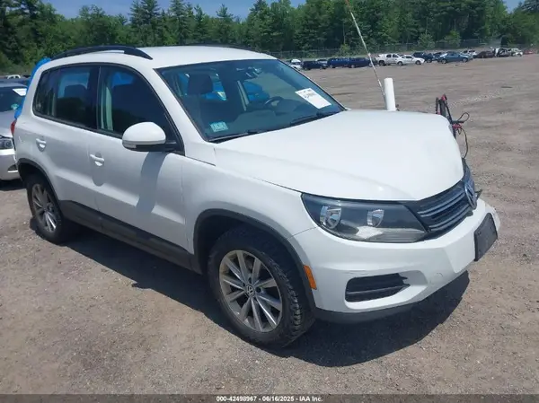 WVGBV7AX5HK049639 2017 VOLKSWAGEN TIGUAN - Image 1