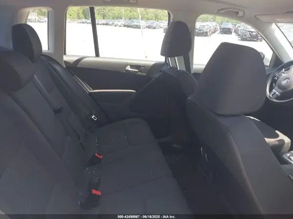 WVGBV7AX5HK049639 2017 VOLKSWAGEN TIGUAN - Image 8
