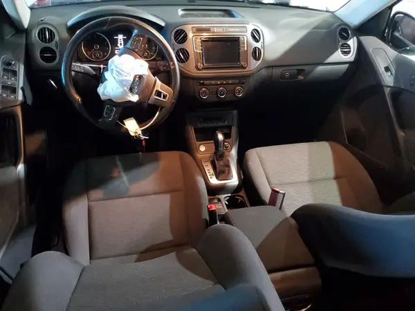 WVGBV7AX5HK050807 2017 VOLKSWAGEN TIGUAN - Image 8