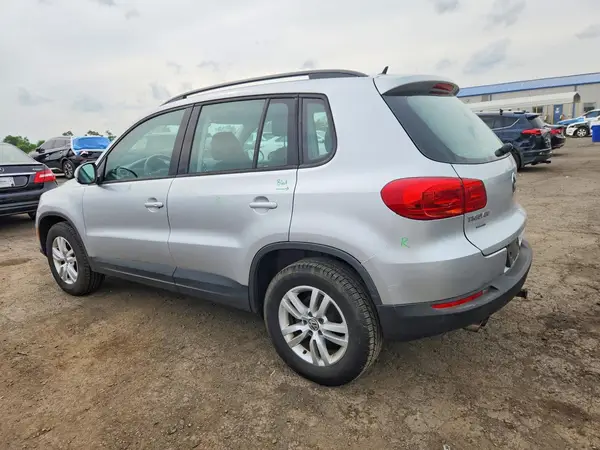 WVGBV7AX6GW003647 2016 VOLKSWAGEN TIGUAN - Image 2