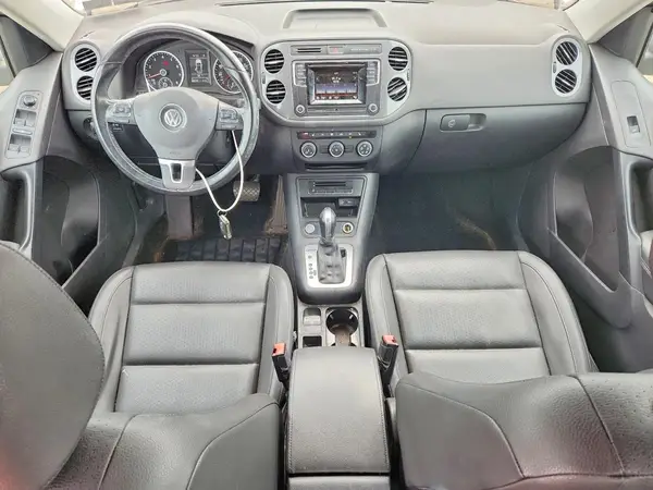 WVGBV7AX6GW003647 2016 VOLKSWAGEN TIGUAN - Image 8