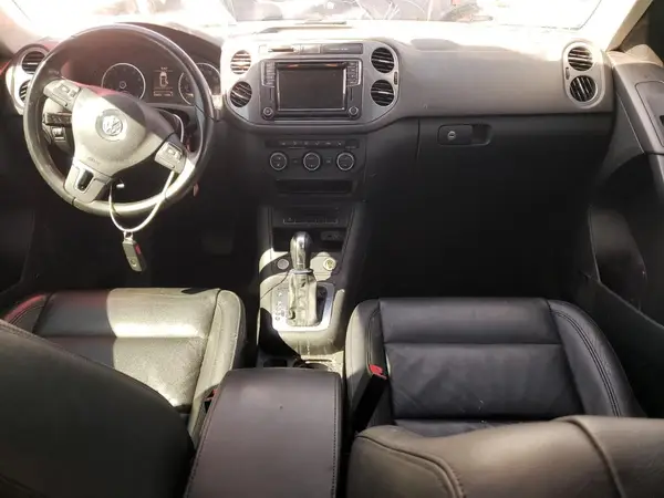 WVGBV7AX6GW014938 2016 VOLKSWAGEN TIGUAN - Image 8