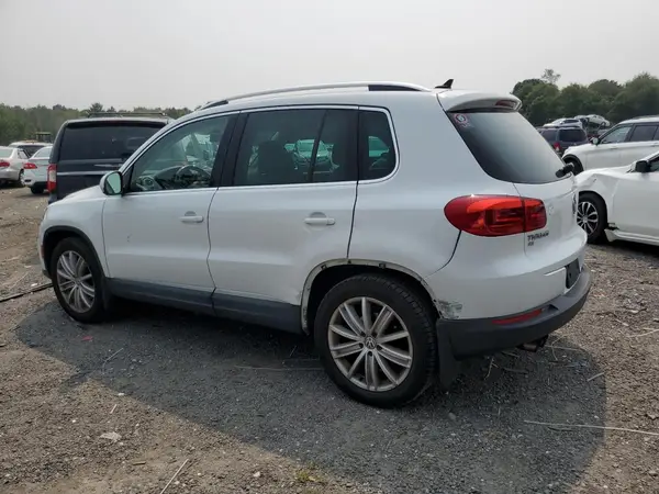 WVGBV7AX6GW032971 2016 VOLKSWAGEN TIGUAN - Image 2