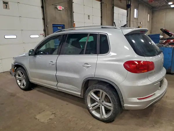 WVGBV7AX6GW052928 2016 VOLKSWAGEN TIGUAN - Image 2