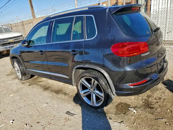 WVGBV7AX6GW052931 2016 VOLKSWAGEN TIGUAN - Image 2