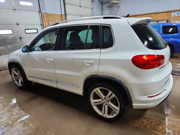 WVGBV7AX6GW067459 2016 VOLKSWAGEN TIGUAN - Image 2