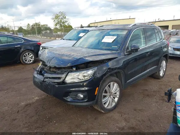 WVGBV7AX6GW505249 2016 VOLKSWAGEN TIGUAN - Image 2