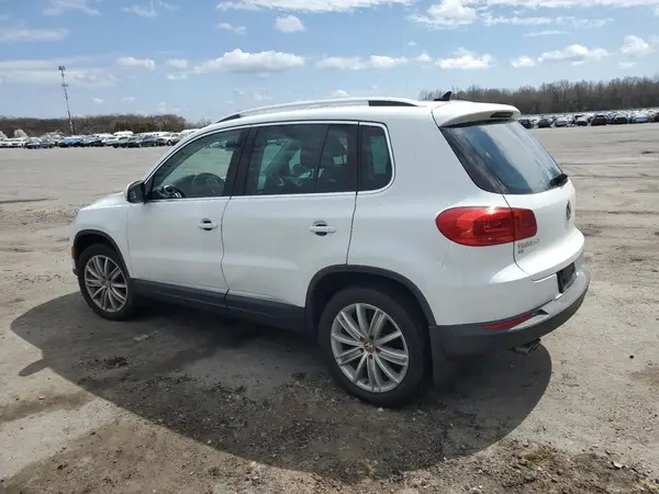 WVGBV7AX6GW538171 2016 VOLKSWAGEN TIGUAN - Image 2