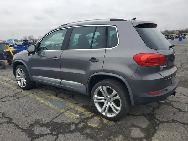 WVGBV7AX6GW552877 2016 VOLKSWAGEN TIGUAN - Image 2