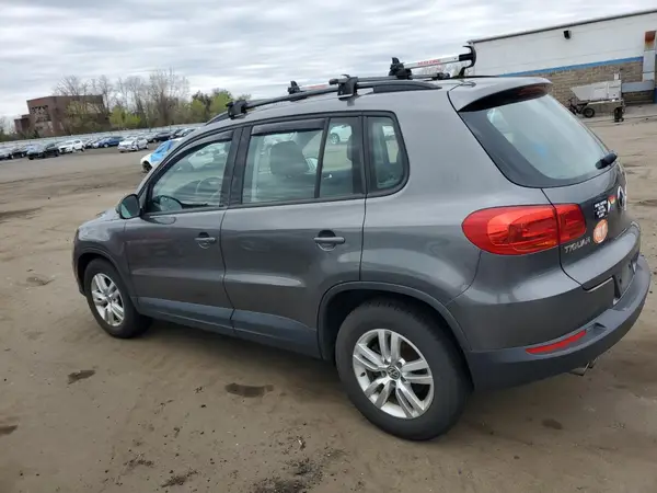 WVGBV7AX6GW560994 2016 VOLKSWAGEN TIGUAN - Image 2