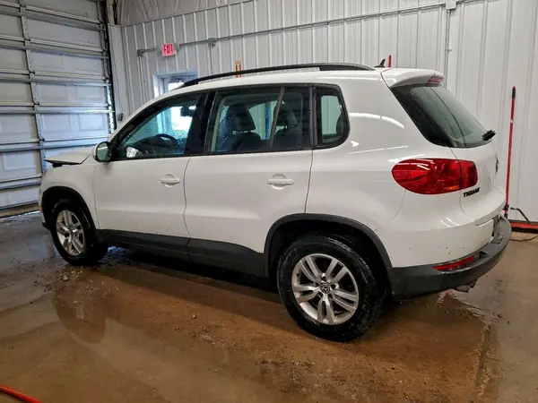 WVGBV7AX6GW576337 2016 VOLKSWAGEN TIGUAN - Image 2