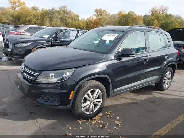 WVGBV7AX6GW582946 2016 VOLKSWAGEN TIGUAN - Image 2