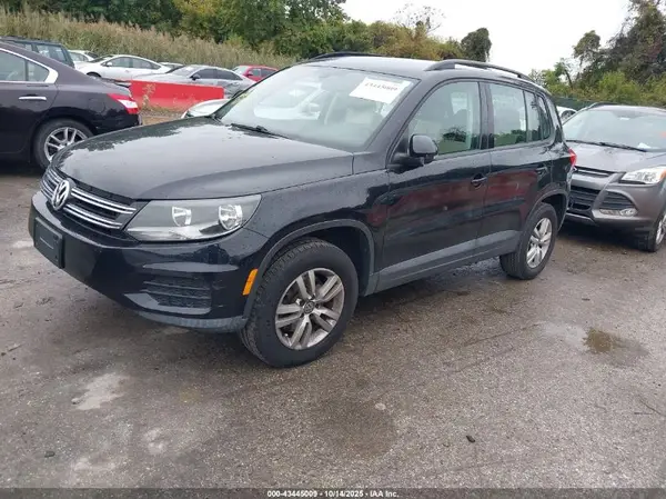 WVGBV7AX6GW584941 2016 VOLKSWAGEN TIGUAN - Image 2