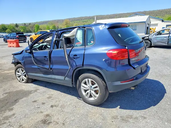 WVGBV7AX6GW592974 2016 VOLKSWAGEN TIGUAN - Image 2