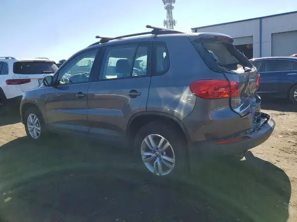 WVGBV7AX6GW605030 2016 VOLKSWAGEN TIGUAN - Image 2