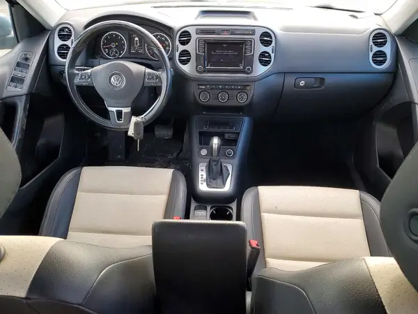 WVGBV7AX6HK013717 2017 VOLKSWAGEN TIGUAN - Image 8