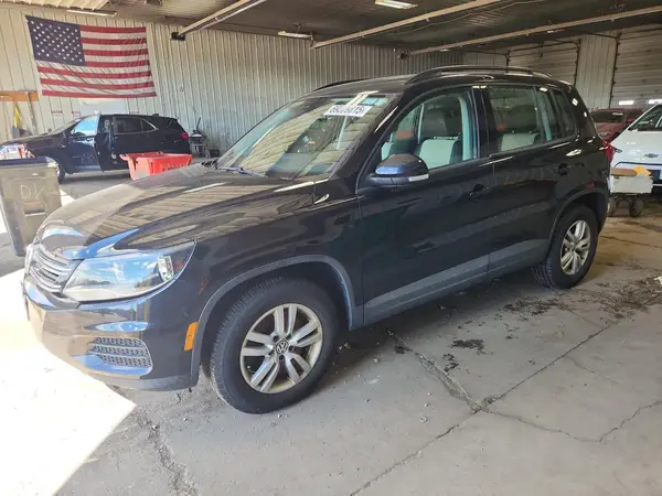 WVGBV7AX6HK015211 2017 VOLKSWAGEN TIGUAN - Image 1