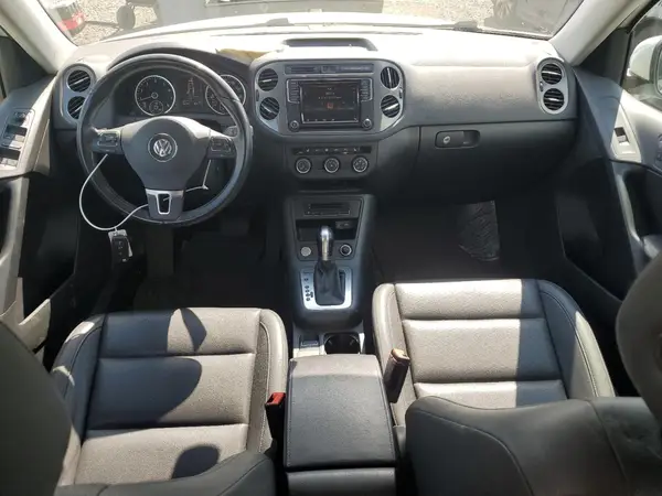 WVGBV7AX6HK019887 2017 VOLKSWAGEN TIGUAN - Image 8