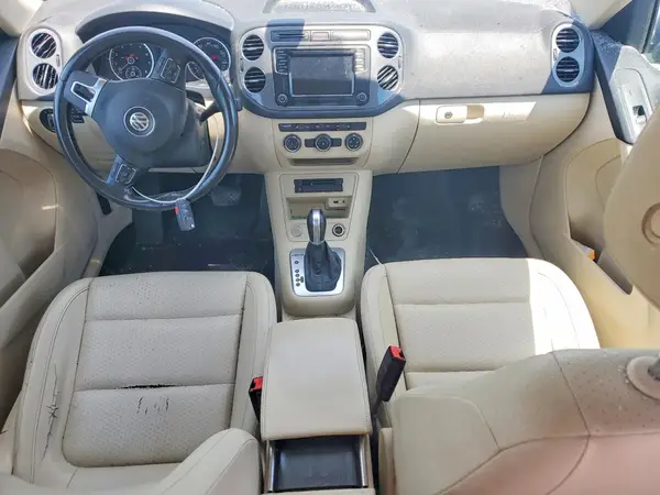 WVGBV7AX6HK027360 2017 VOLKSWAGEN TIGUAN - Image 8