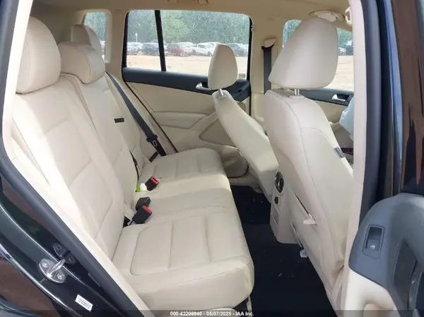 WVGBV7AX6HK027679 2017 VOLKSWAGEN TIGUAN - Image 8