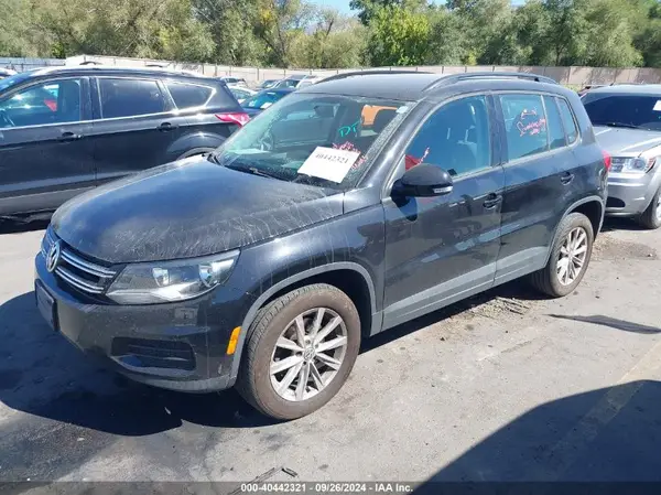 WVGBV7AX6HK044580 2017 VOLKSWAGEN TIGUAN - Image 2